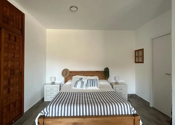 Moderno Con Encanto لوس رياليخوس